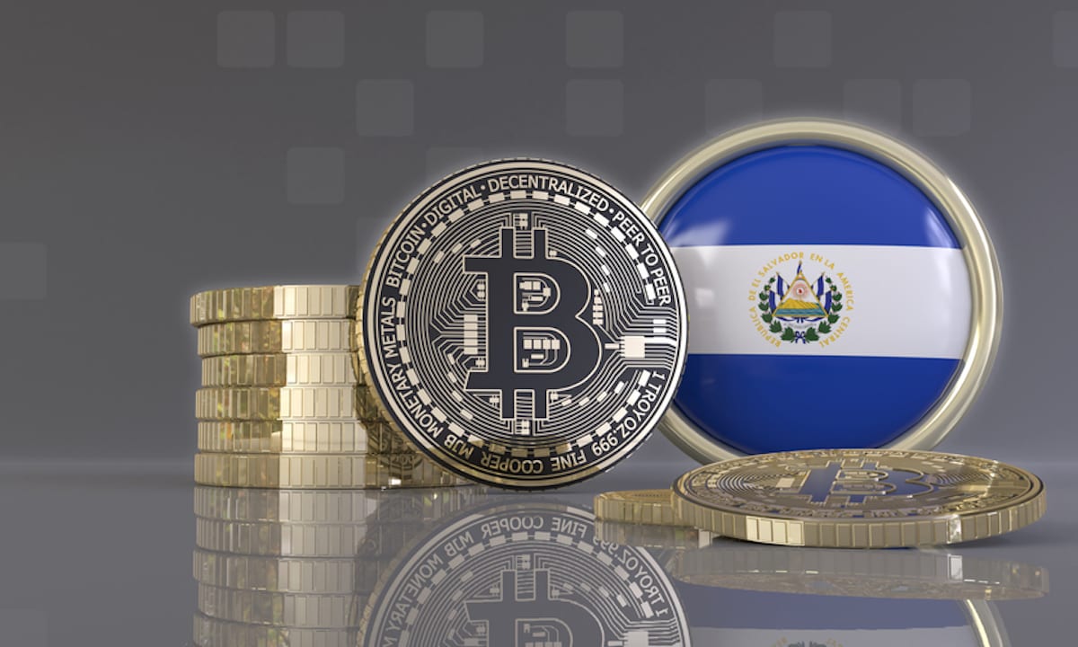 El Salvador: de adoptar Bitcoin como moneda nacional a estar al borde del default